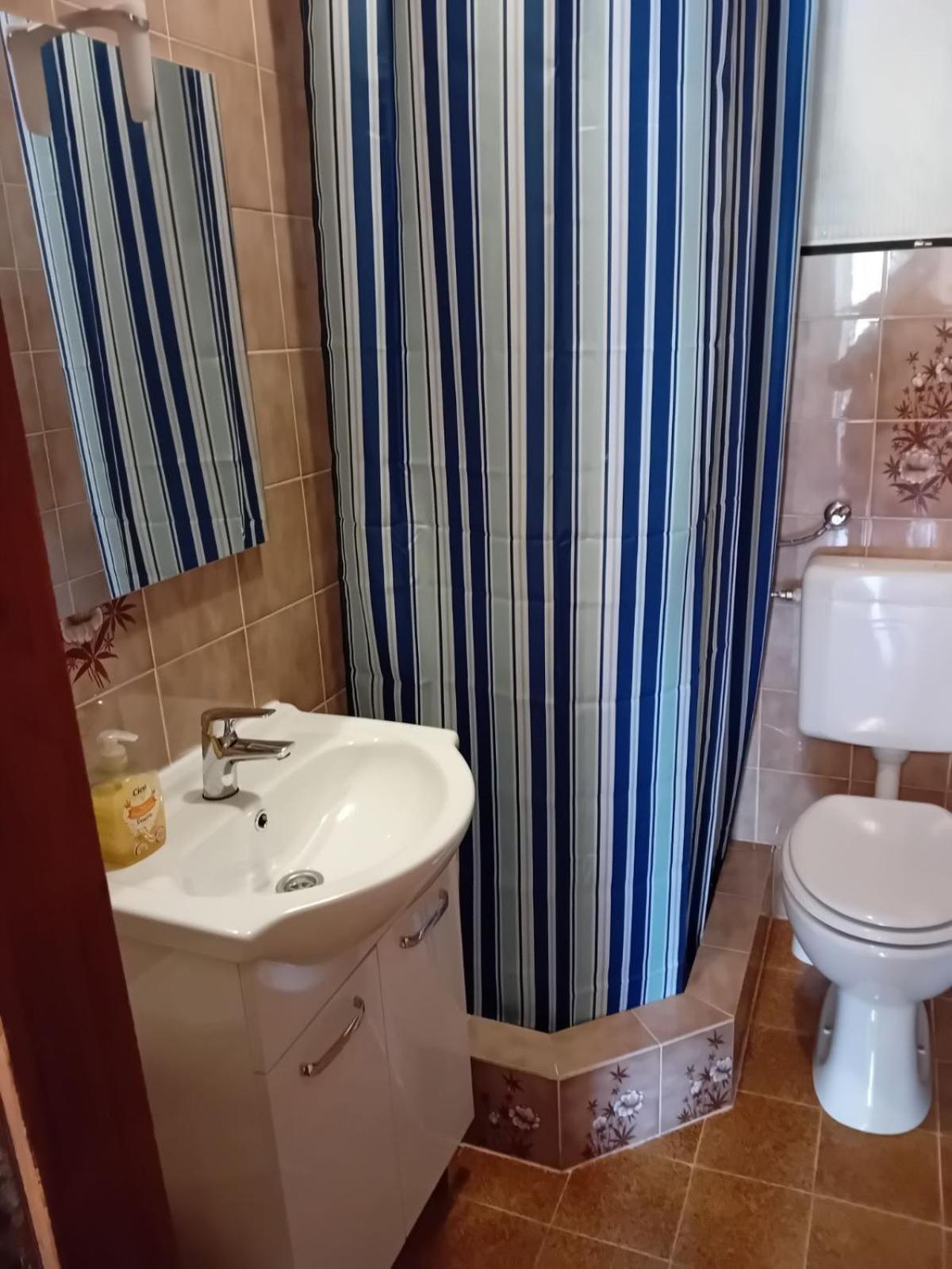Rooms With A Parking Space Krk - 13553 Vrh  Luaran gambar